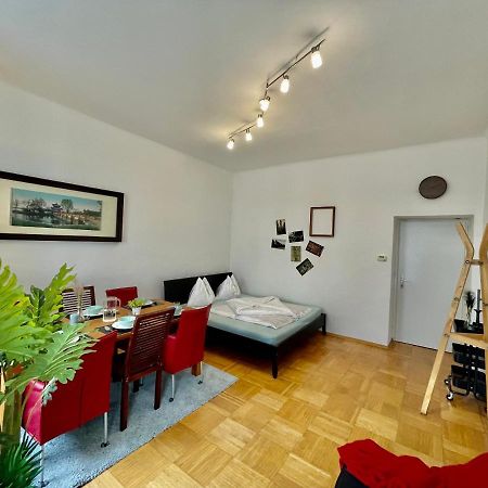 Nice Apartment Close To City Center Viena Exterior foto
