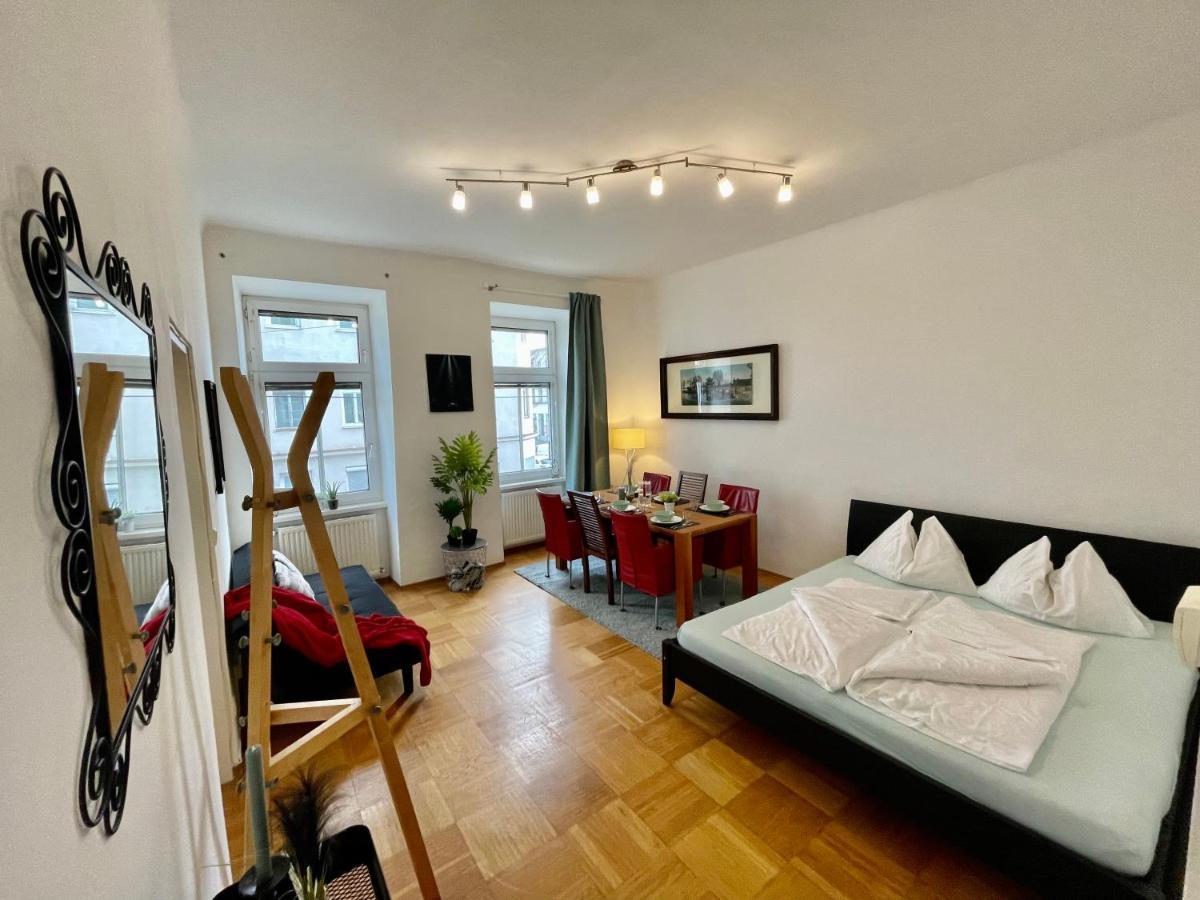 Nice Apartment Close To City Center Viena Exterior foto